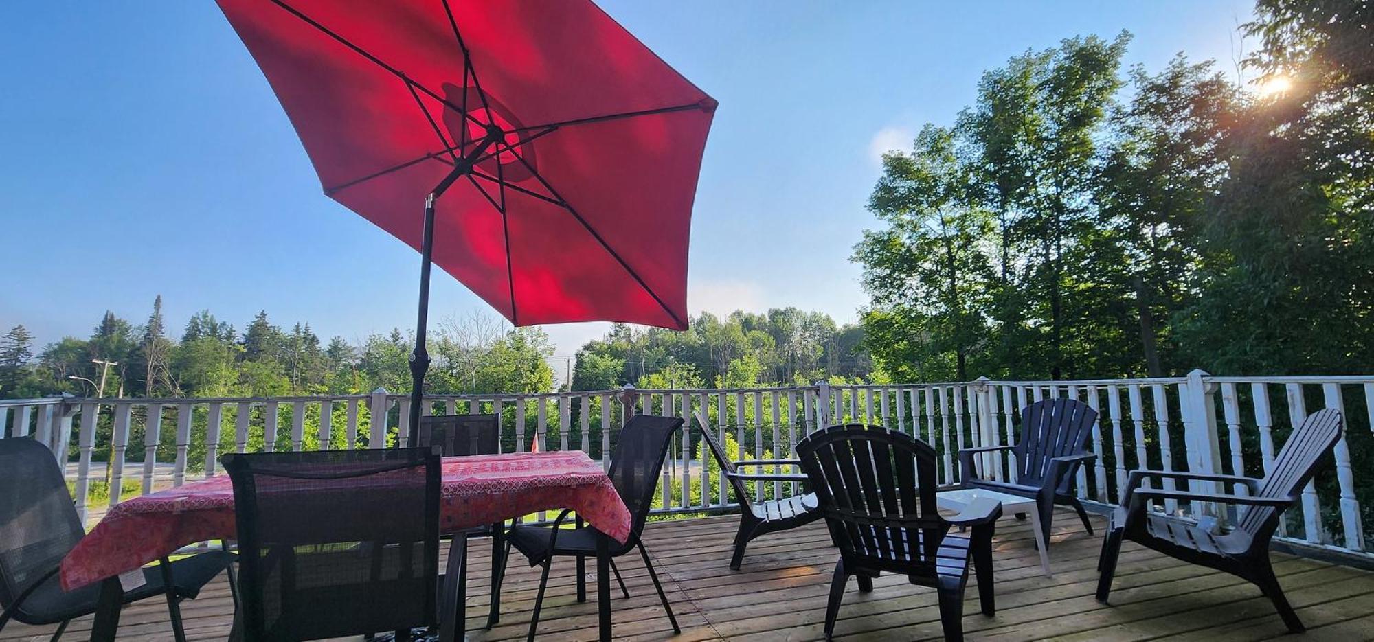 Gîte Le Trésor Caché Bed&Breakfast Chelsea Esterno foto